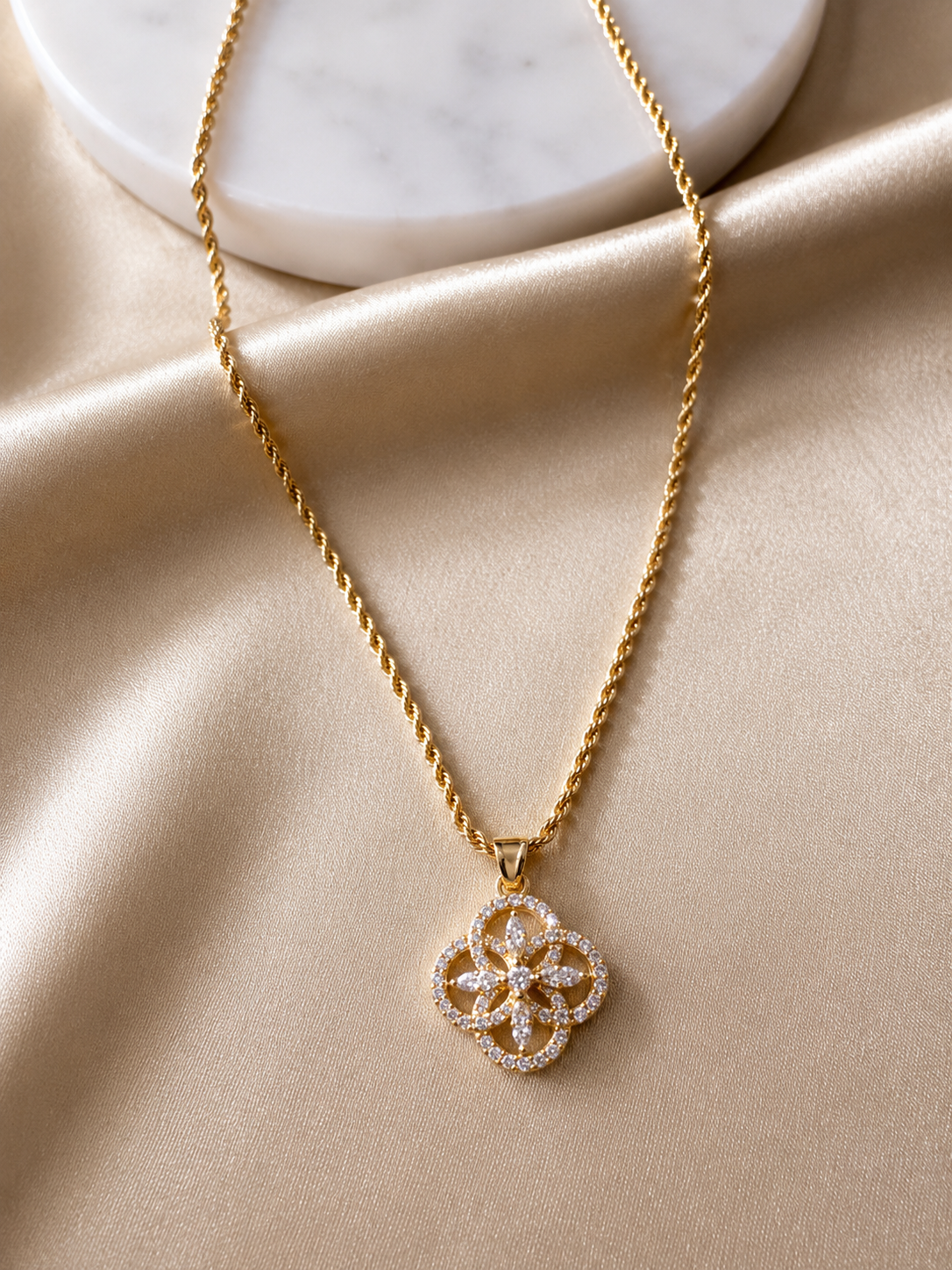 Collar Fleur